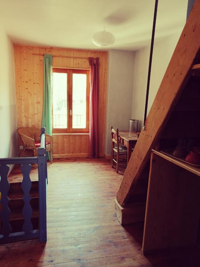 File Dans Ta Chambre ! Le Monastier sur Gazeille Eksteriør bilde